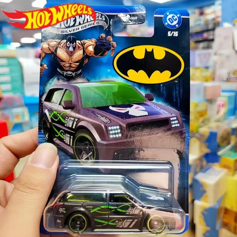 

Оригинальная модель автомобиля Hot Wheels 2026: Бэтмен — Темный рыцарь, игрушка для мальчиков, масштаб 1/64, литая модель аэрокоптера, батмобиля, Мускул-кара, подарок