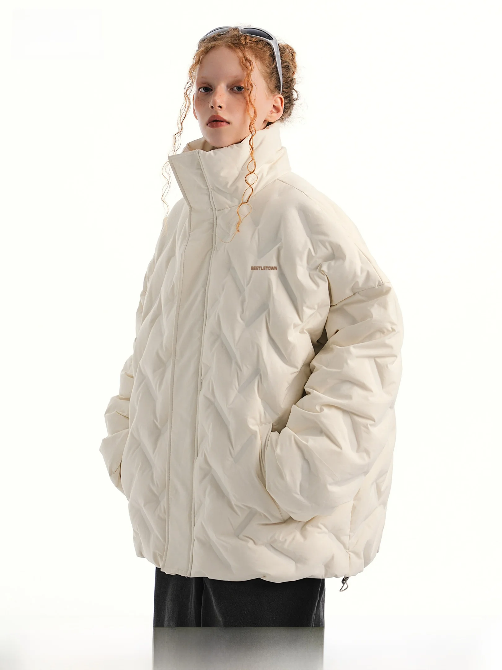 

Женская пуховая куртка Beetle Town с 90% белым утиным пухом, свободного кроя, с дизайнерскими элементами, теплая верхняя одежда для зимы