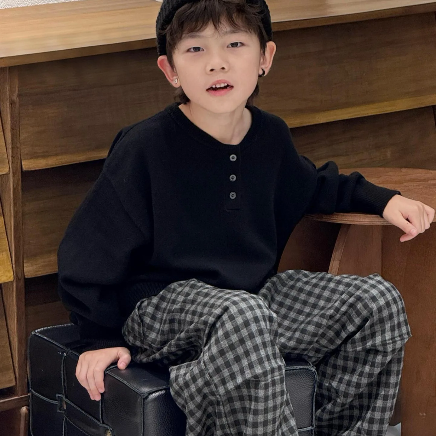 Childrens Top Spring and Autumn New Korean Edition Long Sleeve Temperament Bottom Shirt Solid Color Simple Daily Versatile