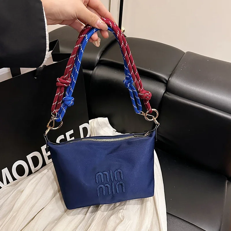 

Designer Solid Color Commuter Bag - Spacious Tote With Vintage-Inspired Details & Premium Leather Construction