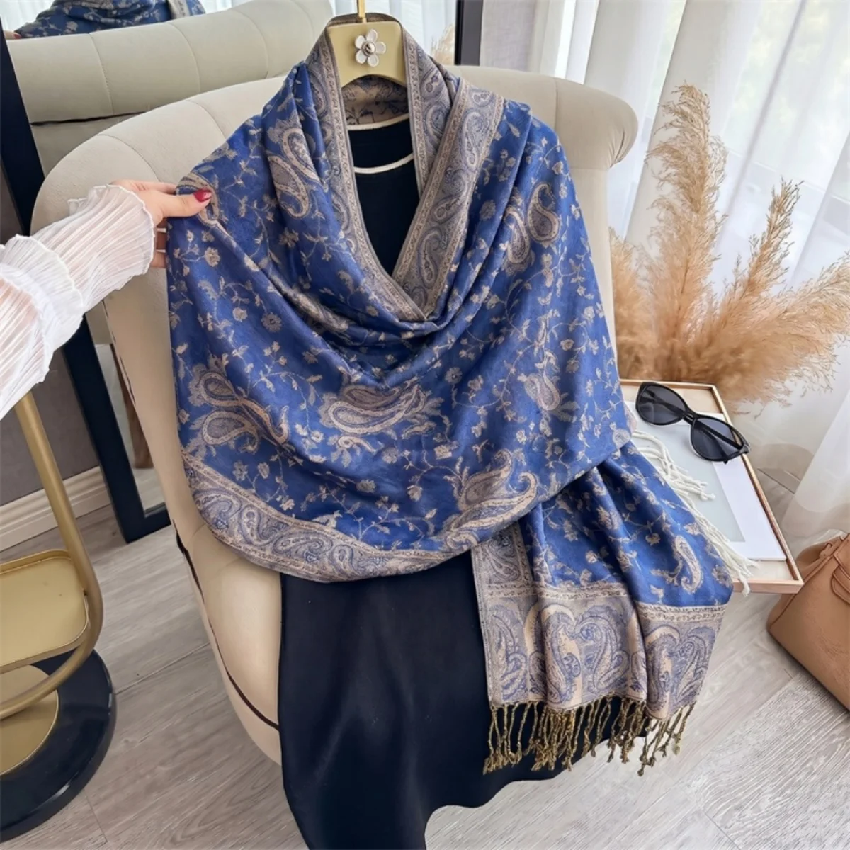 lenco-feminino-hijab-de-caxemira-pashmina-xale-bandana-para-oracao-do-ramada-concerto-ao-ar-livre-com-motivo-de-pergaminho-vintage-leve-e-grande