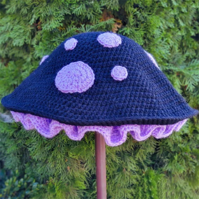 Handmade knitting Cross-border hot sale Mushroom polka dot hat Girls Painter Hat Autumn Winter Bud Ladies Warm Beret Caps