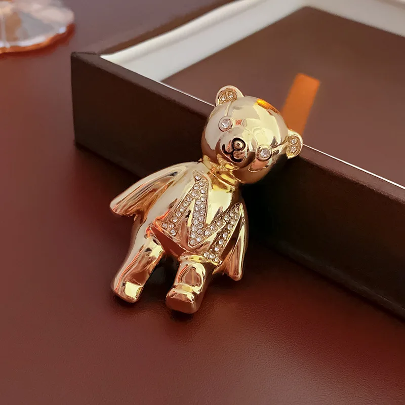 Inlaid Rhinestone Lettered Metal Bear Brooch for Women Light Luxury Brooch High Class Suit Pins Fashion Accessory Girls' Night