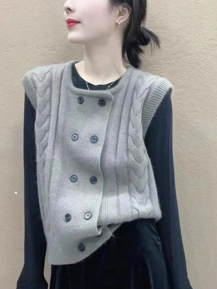 

Double-Button Camere Knitted Vest Open Cardigan Early Autumn Loose Outerwear Svel oulder Pad Trendy Top Women's Fas...
