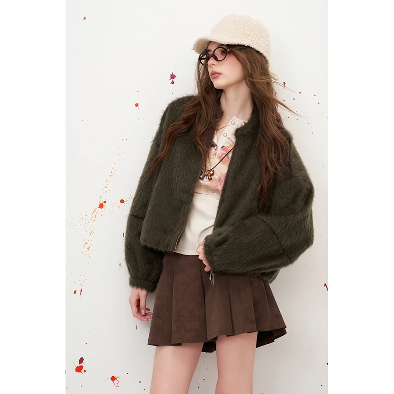 ELFSACK Women's Fuzzy Bomber Jacket with Zip Up Design, Casual Cropped Outerwear for Daily Wear, Cozy Olive Green Short Coat
