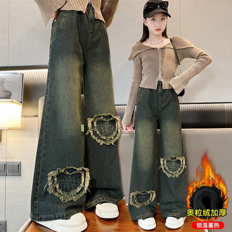 

Girls Fleece Wide Leg Jeans Children's Retro Embroidered Jeans Heart Designed Kid Loose Comfortable Wide Leg Pants Kawaii Gift