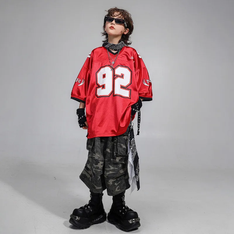 Ropa de Hip Hop Kpop para chico, camiseta roja con cuello en V, pantalones cortos Cargo informales de camuflaje para niñas y niños, Ropa de baile de Jazz, disfraces