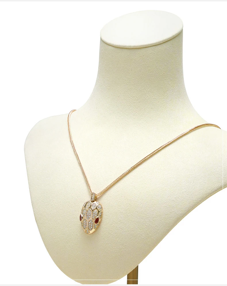 Stojak na biżuterię, cały beżowy, z mikrofibry, ekspozytor na naszyjniki, pierścionki, rekwizyty do ekspozycji biżuterii, ekskluzywne rekwizyty wystawiennicze, dowolna kombinacja.