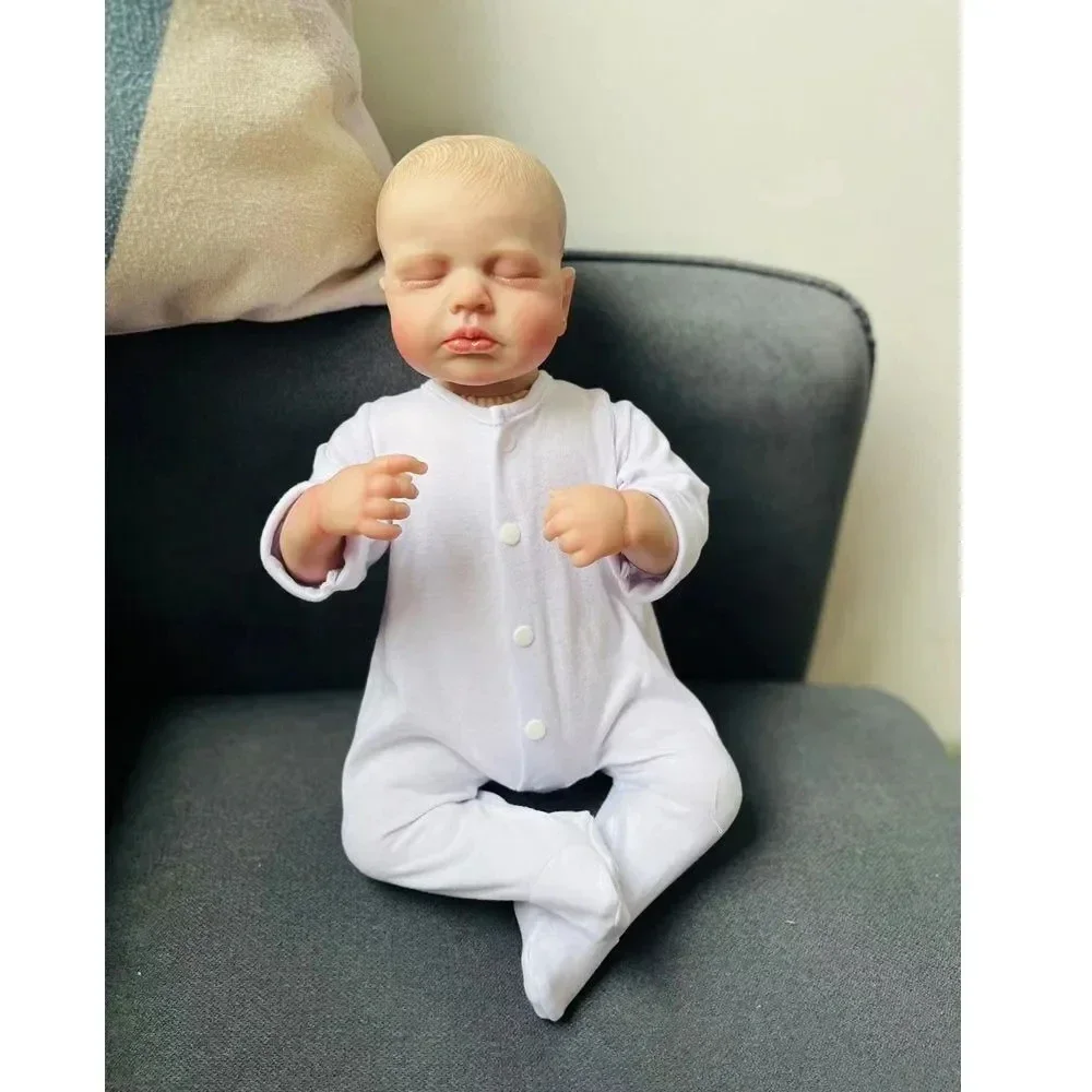 柔らかい布製の体 19インチのリアルな新生児リボーンドール ルル 複数層のペイント 3Dスキン、目に見える静脈付き 手描きの髪