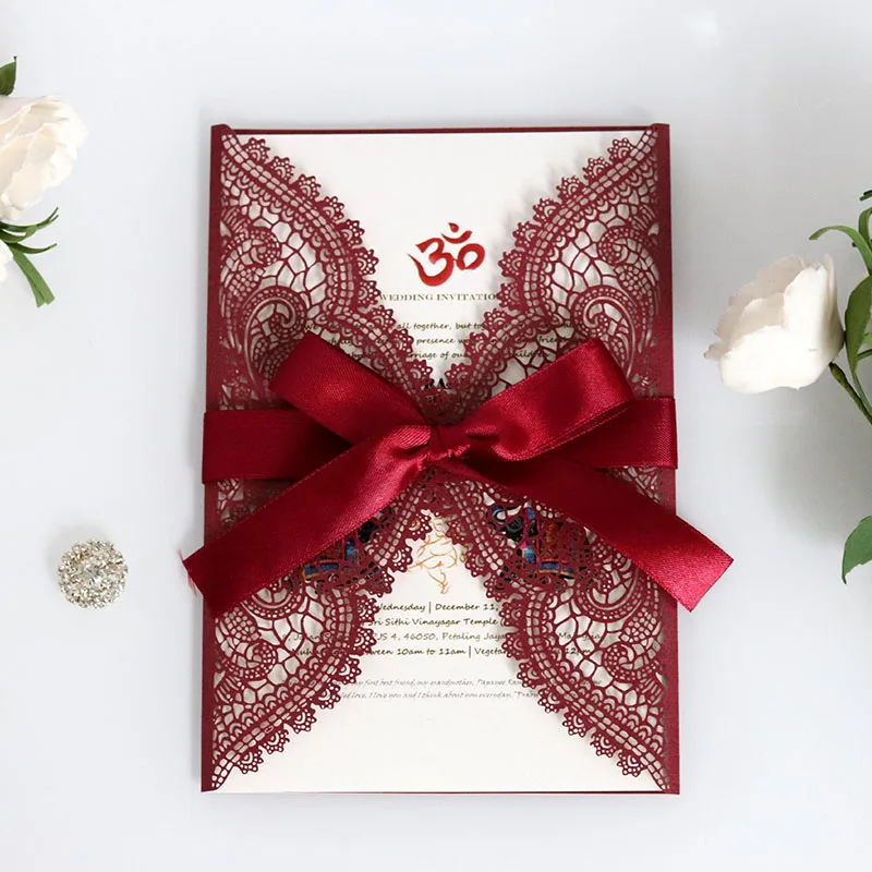 50Pcs Laser Cut Wedding Invitations Card Lace Flower European Pocket Greeting Card Envelopes Birthday Mariage Party Decoration