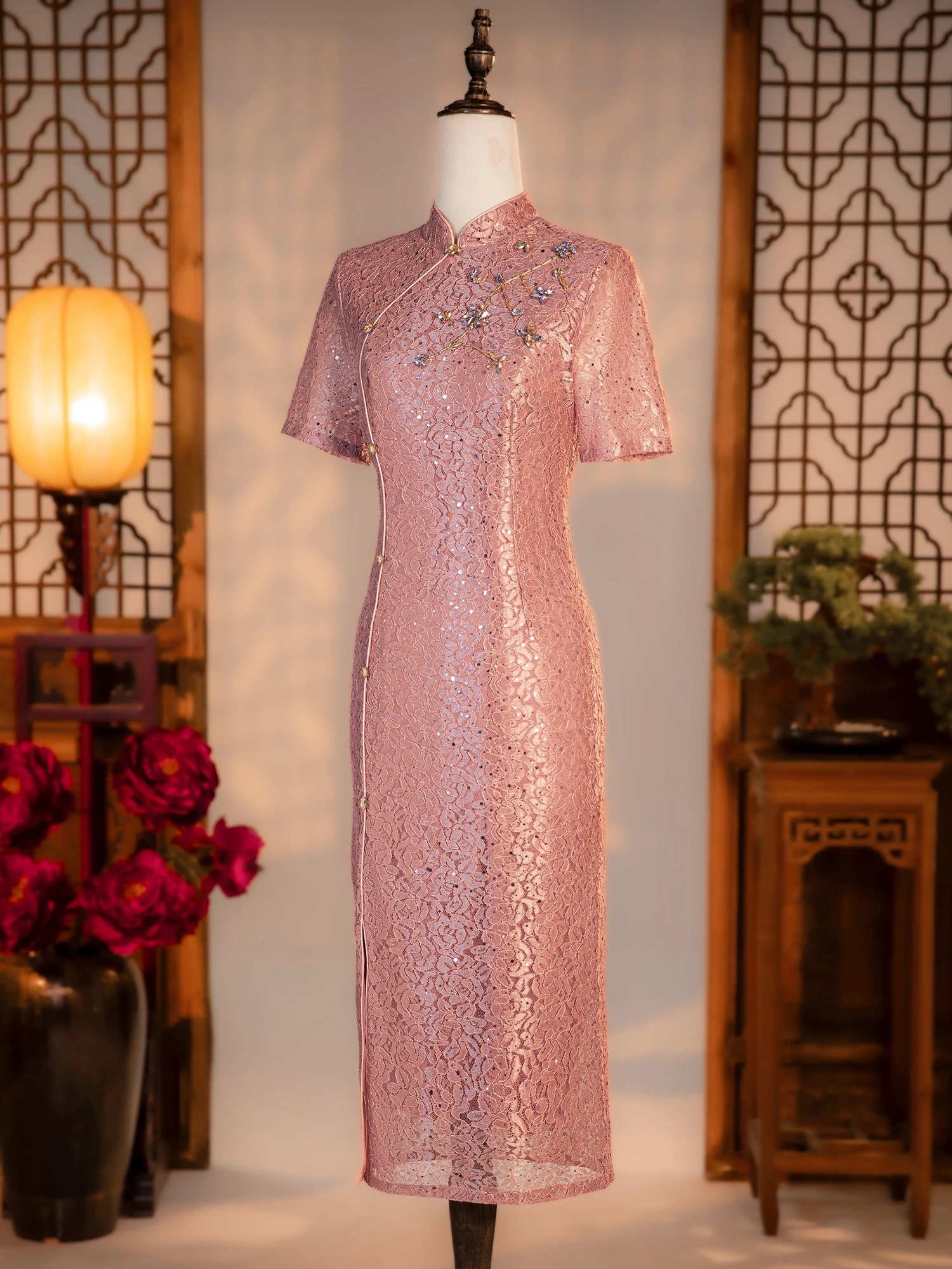 

New Chinese Sle Mid-Year Mommy Wedding Dr Sequin Lace Evening Gown Vintage Sle ort Sve Polyester Fiber