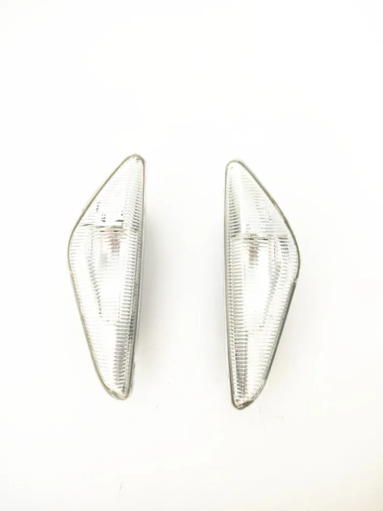 

Fender Side Marker Turn Signal Light Lamp L or R For BMW X3 X5 X6 E70 E71 2008-2014 E72 F25 OE; 63137171007 63137171008