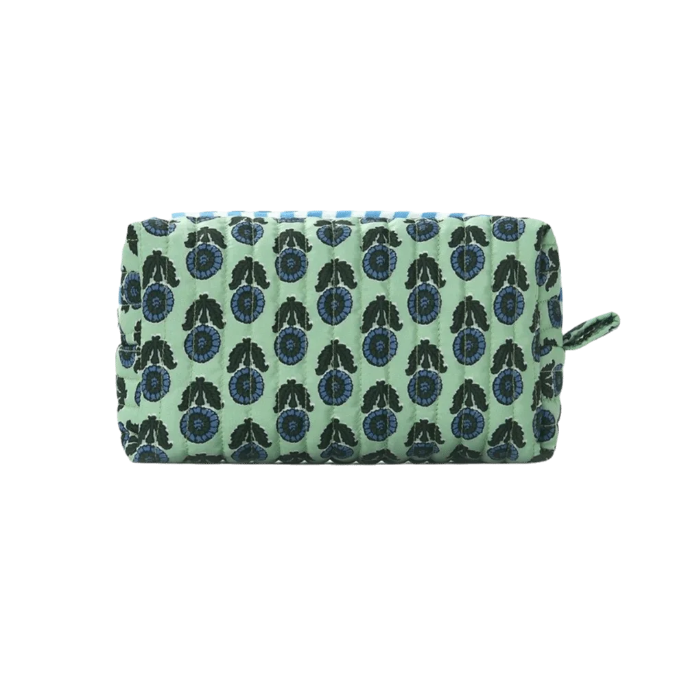 Large Capacity Quilted Makeup Bag Wear Resistant Easy To Clean Floral Pattern Toiletry Bag Multi-Functional Zipper Cosmetic Bag