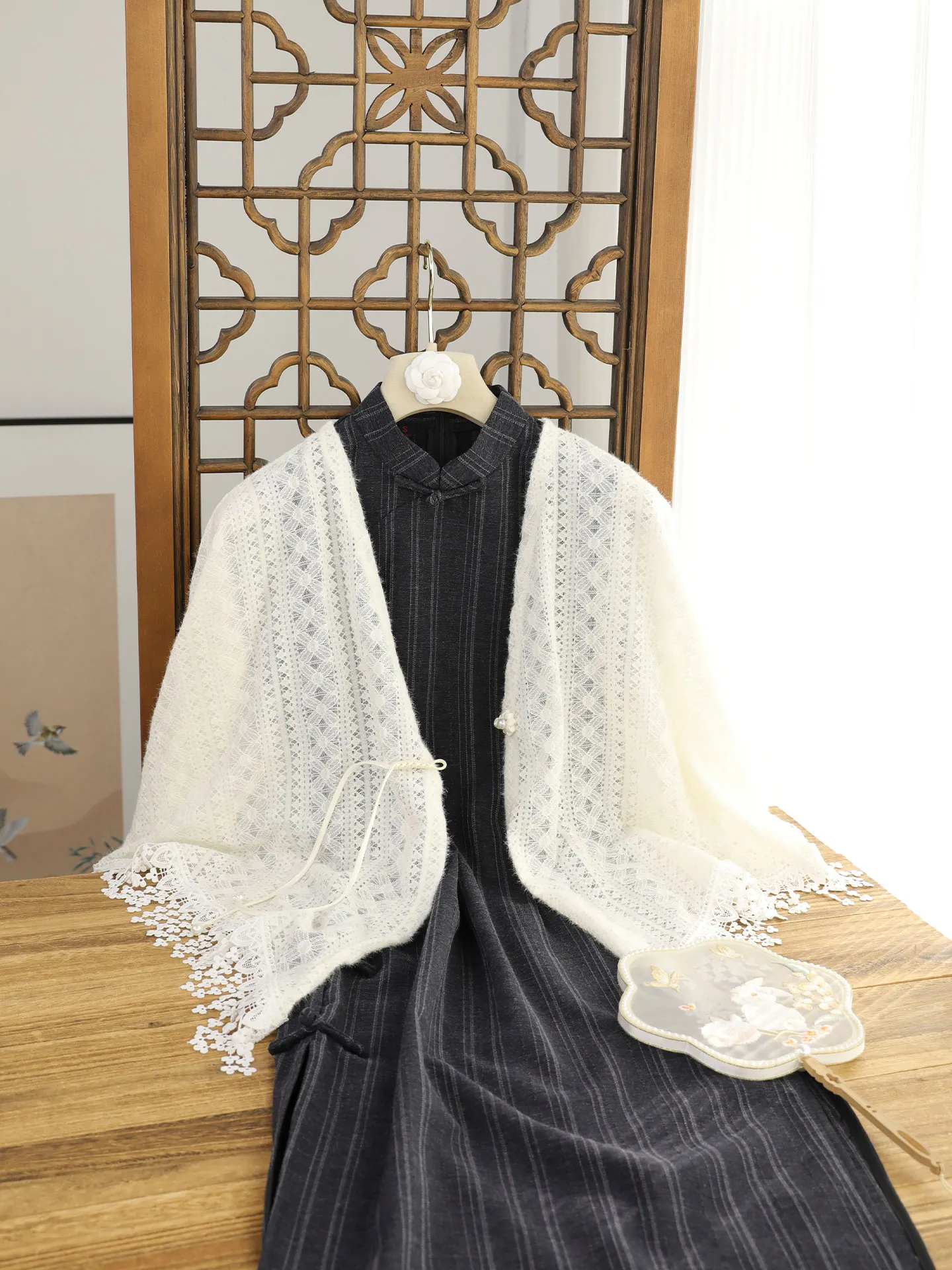 

Новое китайское ретро-платье в полоску для женщин: улучшенная весенняя версия для повседневной носки, длинное ципао