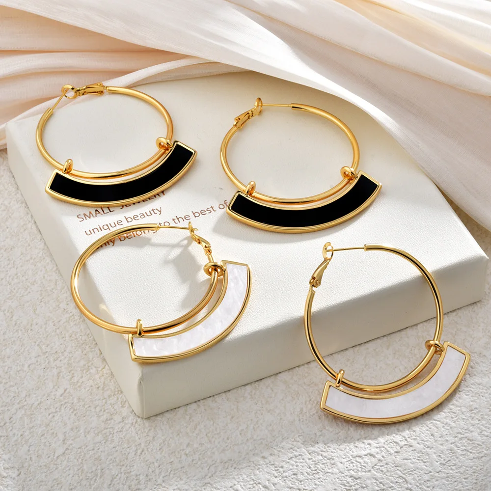 925 Silver Needle Hong Kong Style Retro Earrings Light Luxury Premium Sense Geometric Acetic Acid Plate Versatile Exaggerated Co