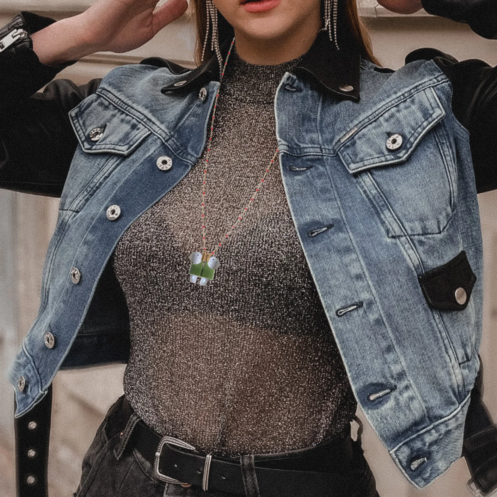 

Peach Heart Ear Clip Magnetic Earphone Chain Anti-Lost Lanyard For Wireless Earbuds Sports Running Yoga Headphone Holder