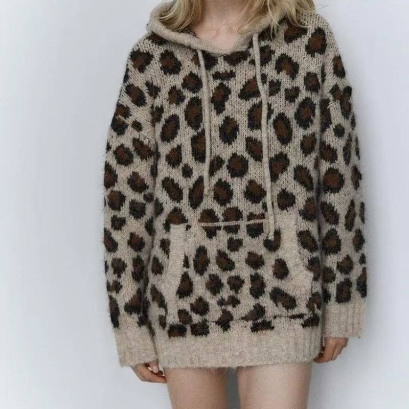 2025 Felpa con cappuccio lavorata a maglia jacquard con motivo animale a maniche lunghe allentata vintage autunno e inverno da donna