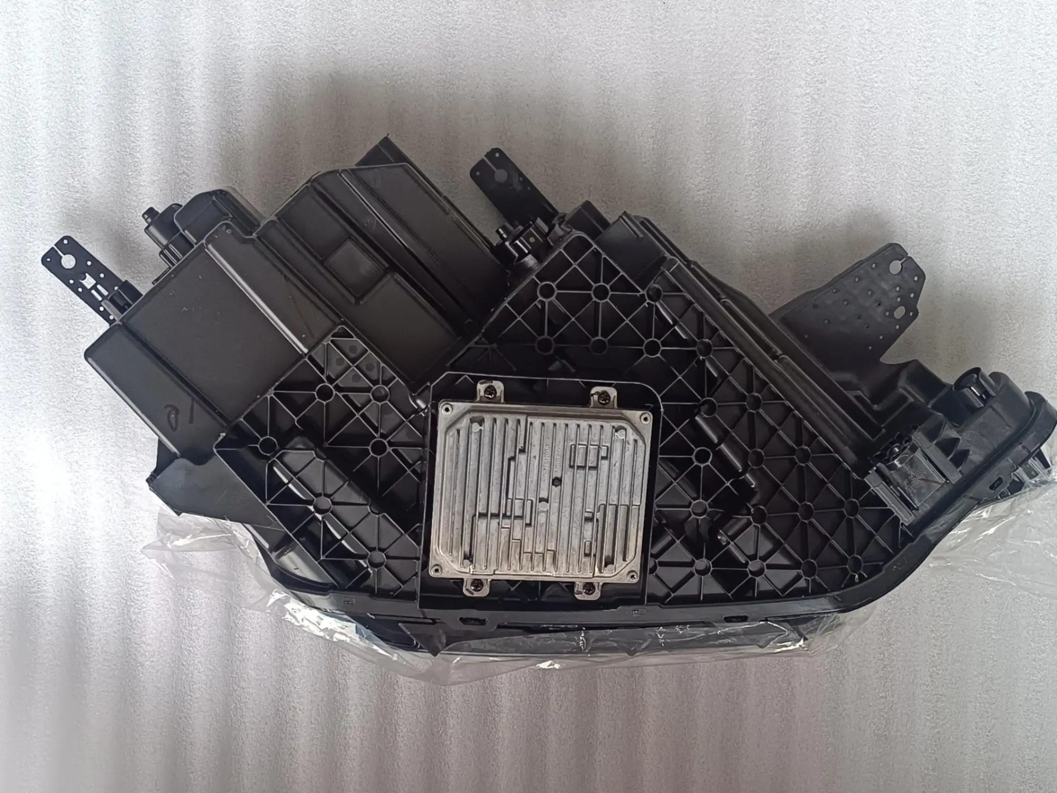New Left Combination Headlamp Assembly for BYD SongPLUS EV 2025 Model DM-i Model SA3HW-4121010B