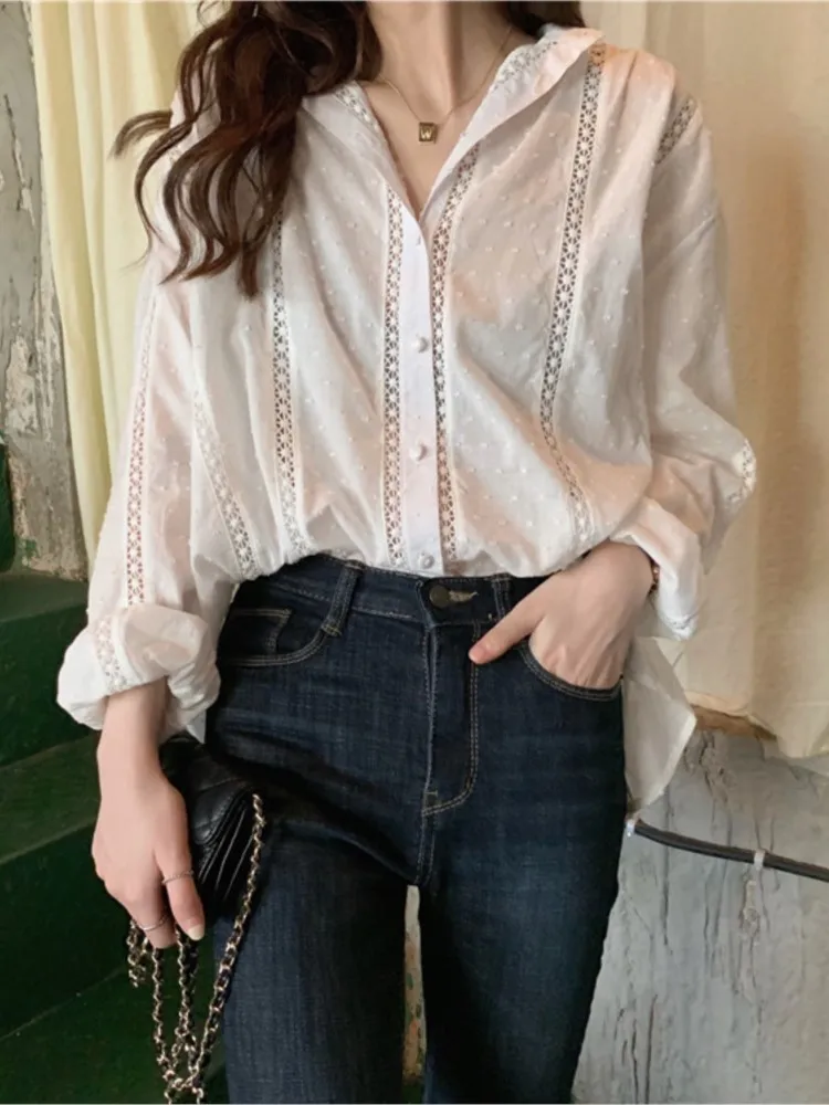 Korean Fashion Shirt Woman Oversized Hollow Lace Turn-down Collar Loose Tops Ladies 2023 Autumn Long Sleeve White Blouse Women