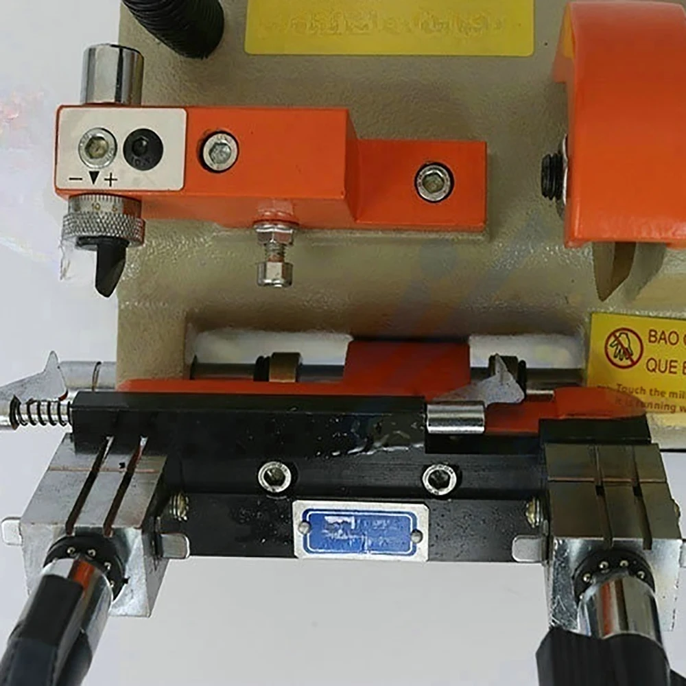 Horizonal Key Cutting Copy Machine With 220V 110V Voltage For Making Car House DF001 Key Duplicating Locksmith Tools