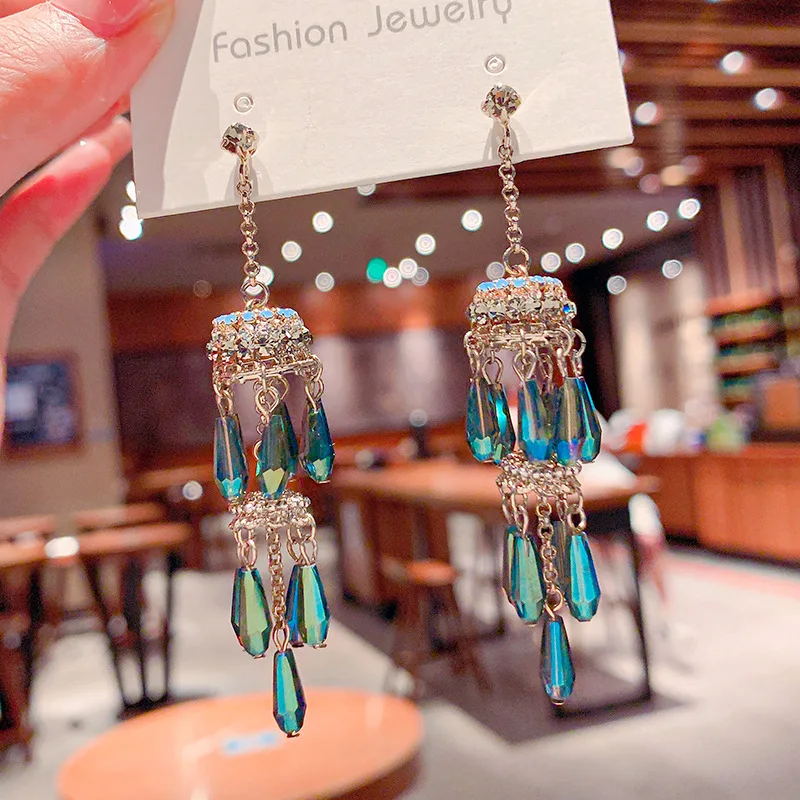 Korean version unique Women's earrings jewelry high-end light luxury new ethnic  long tassel cute earrings for woman jewellery