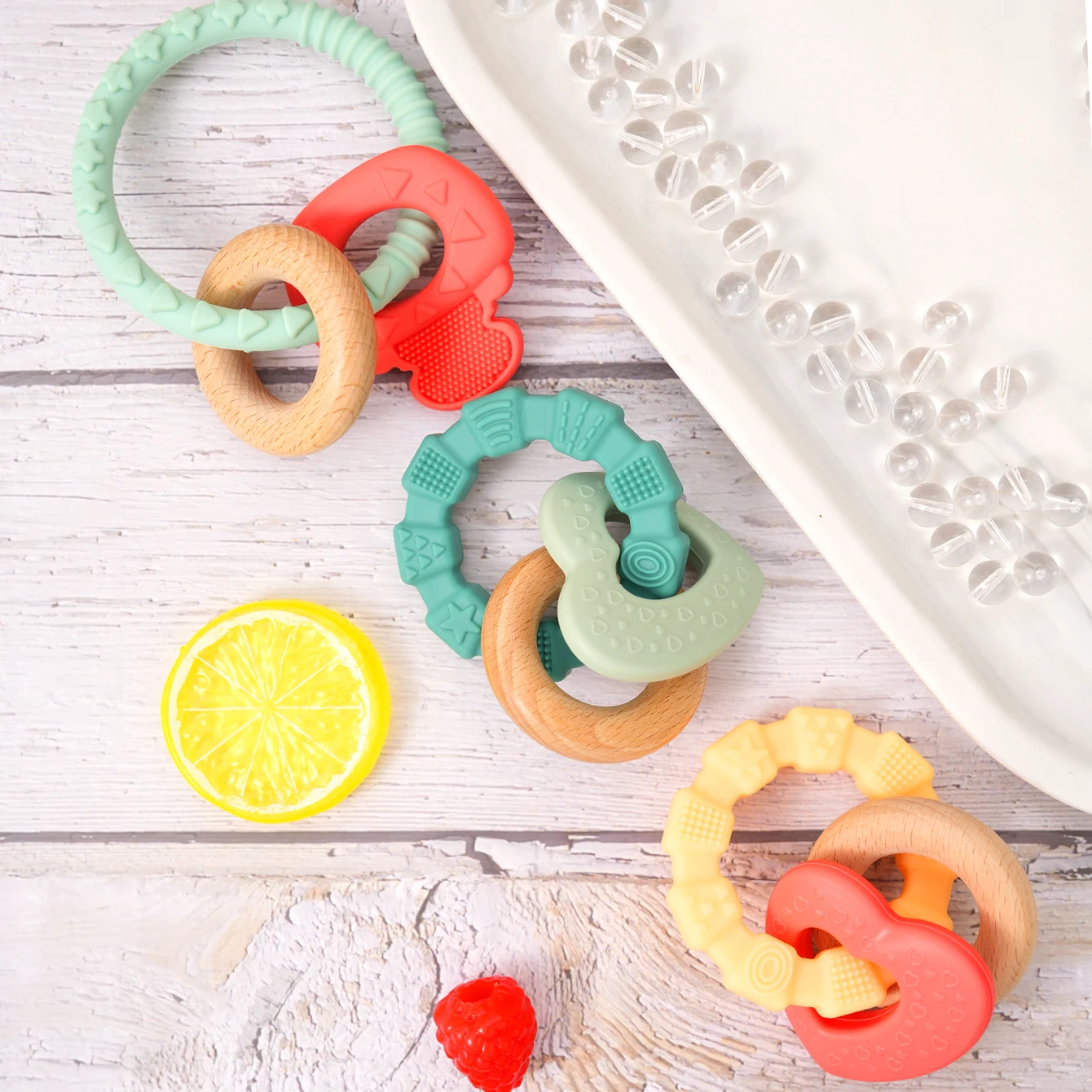 

1PCS Baby Silicone Teether Ring Toys Hand Training Toys For Baby Smooth Wooden Ring Soft Baby Items Cartoon Baby Teethers