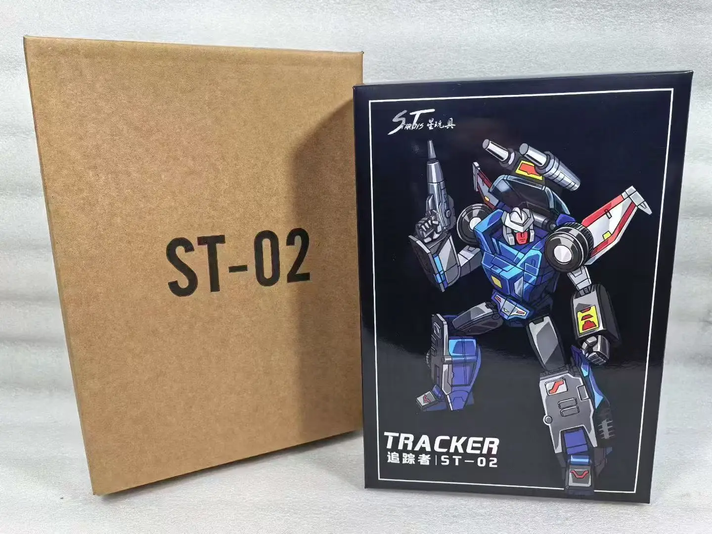 

Star Toy ST-02 Tire Tracker Deformable Movable Model Toy