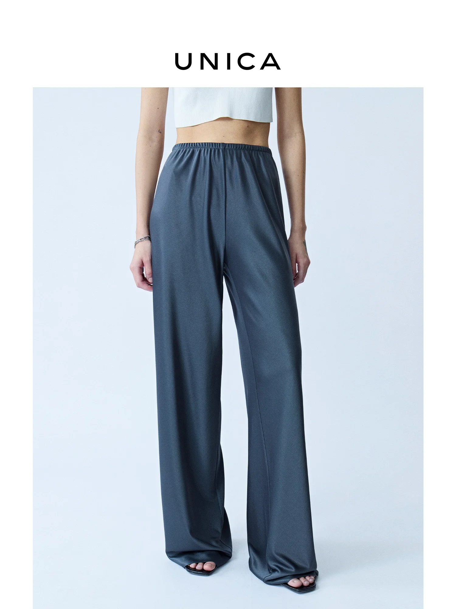 

Брюки UNICA Air Pants: цельные, асимметричного кроя, из ацетатного сатина, с эффектом прохладной драпировки, длинные, женские, повседневные, прямые, трикотажные