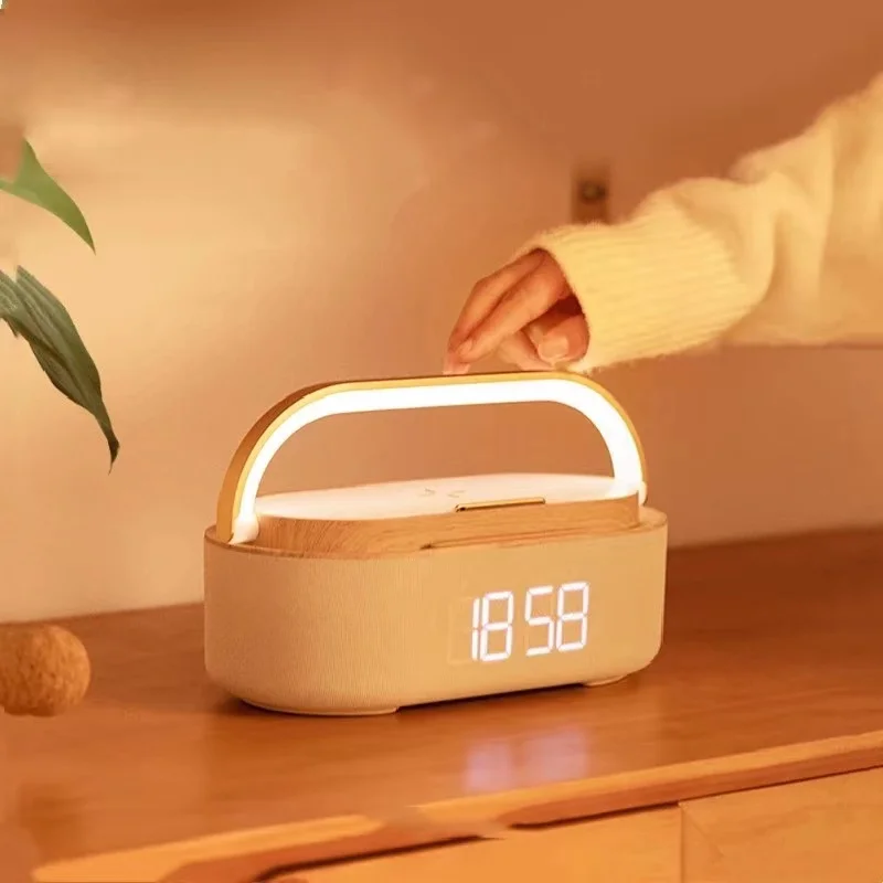 New Trending Night Light Smart Speaker Clock ,Universal 15W Fast Charging Wireless Charger Smart FM Speaker Alarm Clock