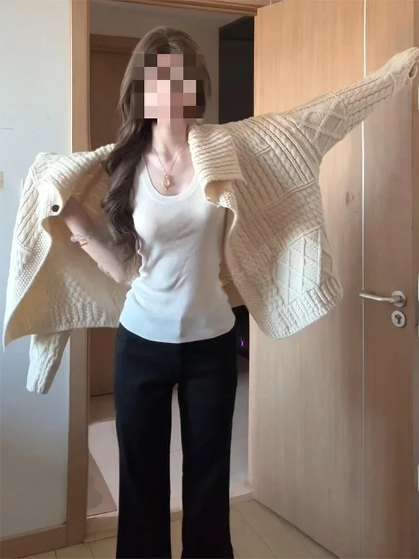 

Корейский стиль: Утепленный, мягкий и уютный женский вязаный свитер с воротником, длинными рукавами, теплый, пушистый, с узором косы, для осени и зимы