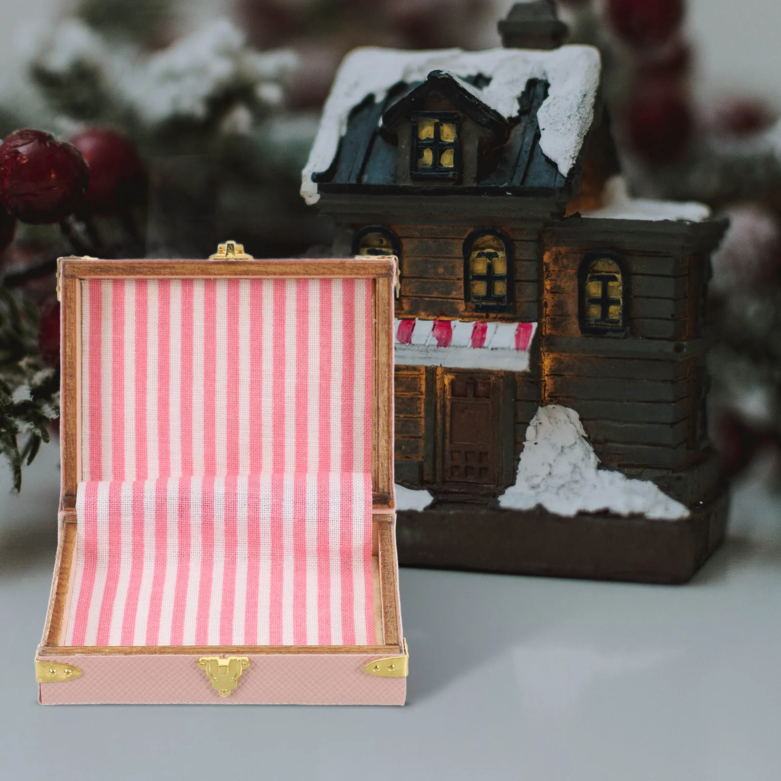 1 Vintage Miniature กระเป๋าเดินทางรุ่น Retro กล่องเก็บสําหรับตุ๊กตาภูมิทัศน์ Tiny กระเป๋าเดินทางตกแต่งชิ้น Mini