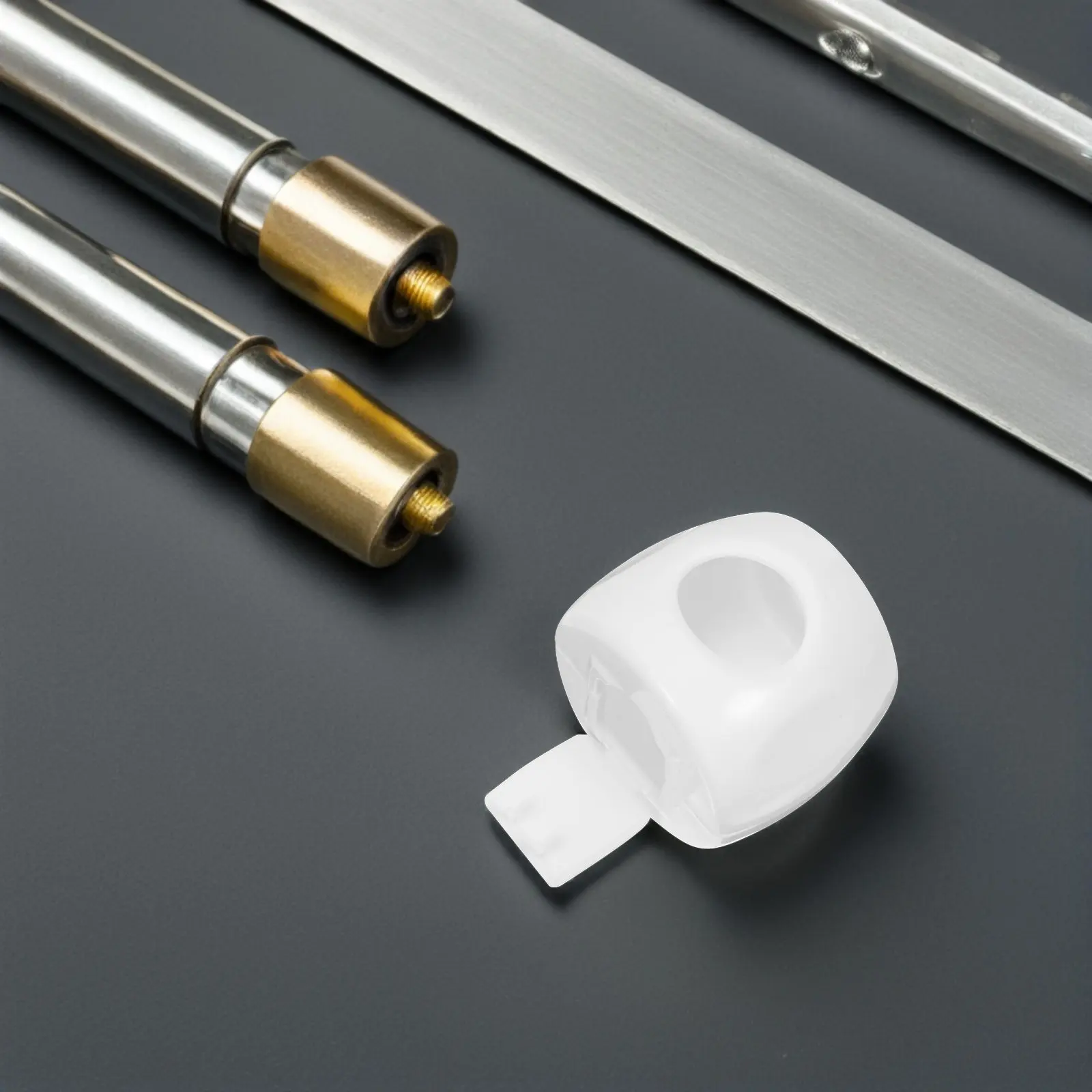 

4Pcs Child Proof Door Knob Cover Safety Lock for Kids Baby Handle Protector Prevent Accidents No Damage Easy Assembly Smooth