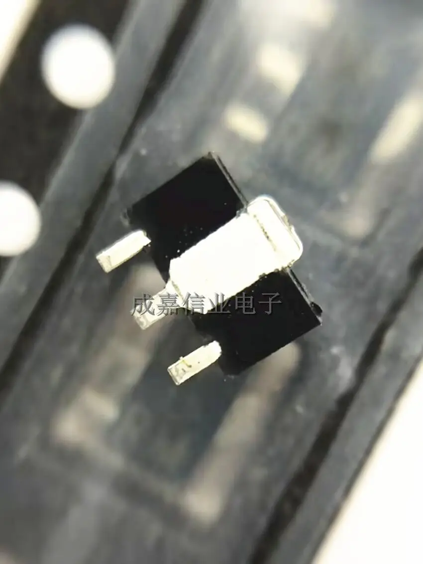10pcs/Lot 2SD1898T100R SOT-89 MARKING;DF R Bipolar Transistors - BJT NPN 80V 1A Operating Temperature:-40C-+ 150 C