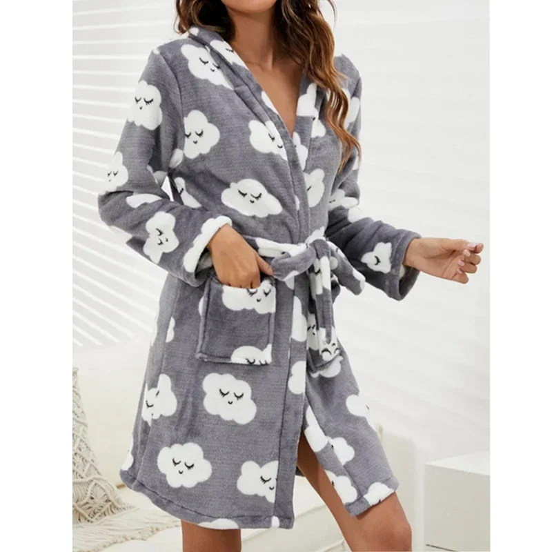 Winter Women Robes Warm Flannel Lingeries Casual Hoodies Robe for Woman Thermal Bathrobe Leisure Long Sleeves Soft Nightwear