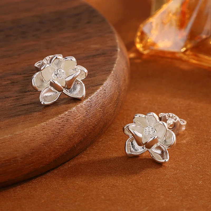 Fashion Personality Good Luck 925 Sterling Silver Jewelry Simple Temperament Lotus Flower Stud Earrings E123