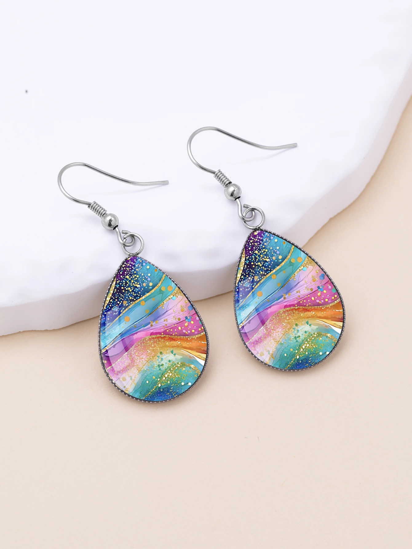 1 Pair of Rainbow Gold Dot Ripple Pattern Earrings with Convex Glass and 316 Stainless Steel Water Drop Ear Hooks, Romantic and Simple Style Suitable for Women for Daily Wear, Vacation, Parties, and Gift-Giving