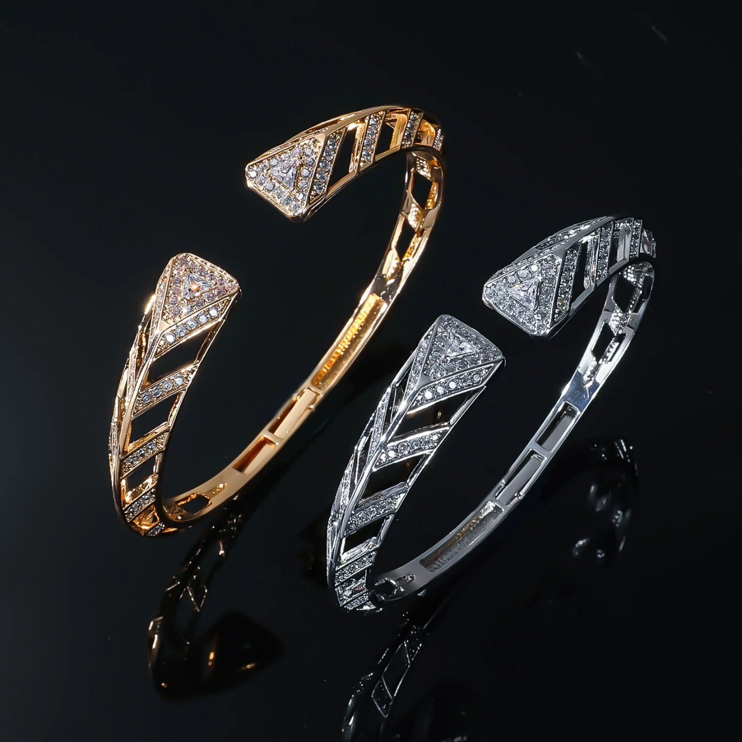 1 Pc Hollow Open Cuff Bangle Inlaid Triangle zirconia, Minimalist All-match Wrist Fashion Accessories,Suitable for All Seasons