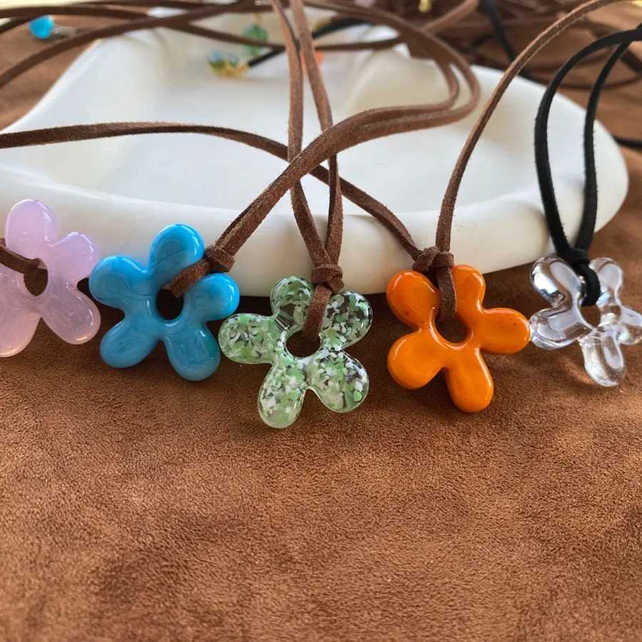 Flower glass necklaces for women dopamine color rope cord cotton necklaces summer y2k jewelry for teenage girls holiday jewelry