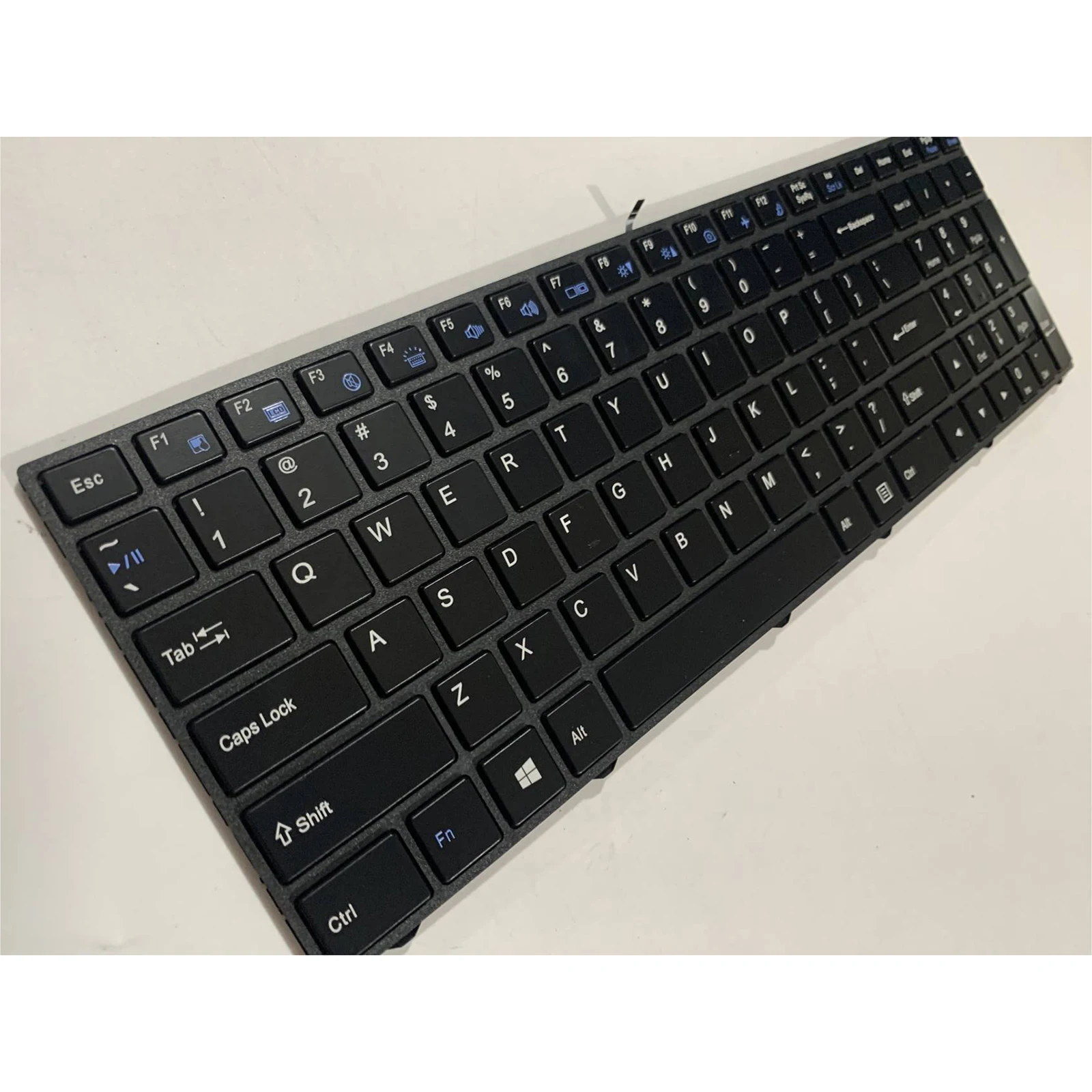 US Layout for Gigabyte Sabre 17 GTX 1060 W8 K8 G8 Sabre 15 15-K 15-G 15-W 15-W8 15-K8 G8 Laptop Keyboard