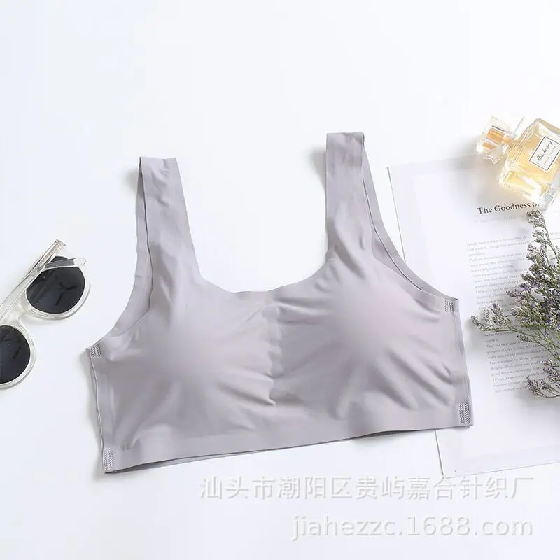 หลังการกําจัดเต้านมหญิง, เต้านมเทียมพิเศษ, ชุดชั้นใน, เส้นโค้งธรรมชาติ, เสื้อกั๊กพยุงที่มองไม่เห็น, สปอร์ตบรา, ชิ้นเดียว