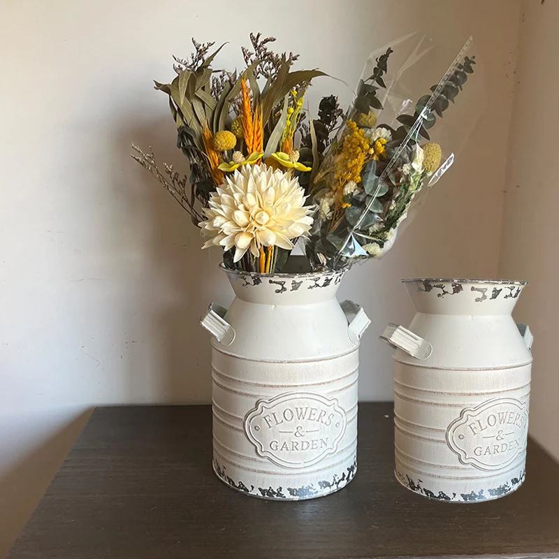 European Vintage Iron Vase – Rustic Metal Planter for Home & Balcony, Decorative Flower Pot for Succulents, Fresh Flowers