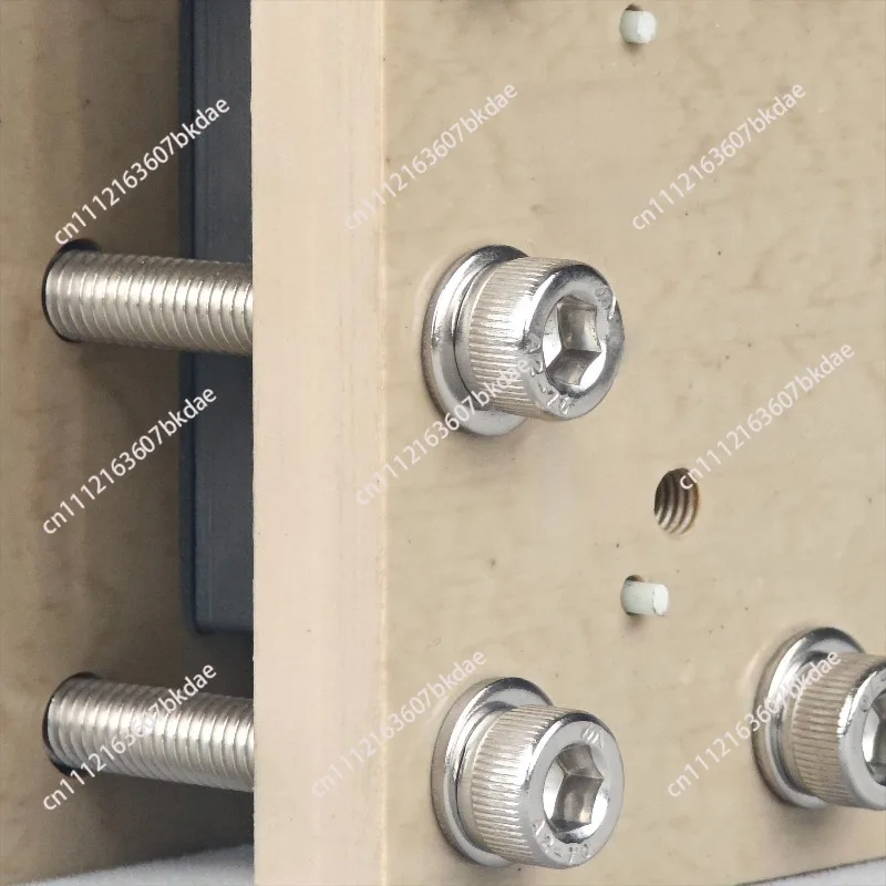 Flow battery testing device, experimental mold, corrosion resistance, dual flow channel