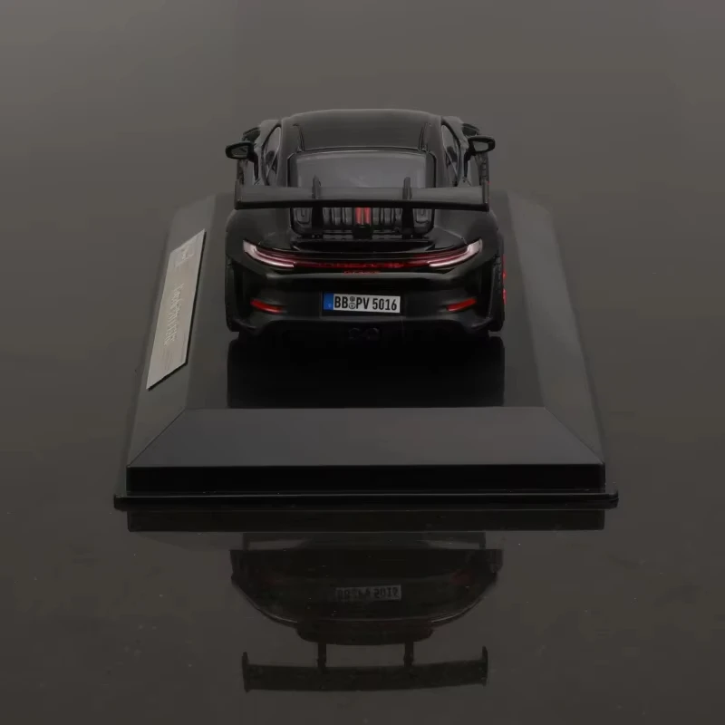 متوفر 1:43 Bburago Porsche 911 GT3 RS غطاء غبار بورش 963 صندوق أكريليك 24 ساعة لو مان بطل رالي سبيكة سيارة لعبة مجسمة هدية