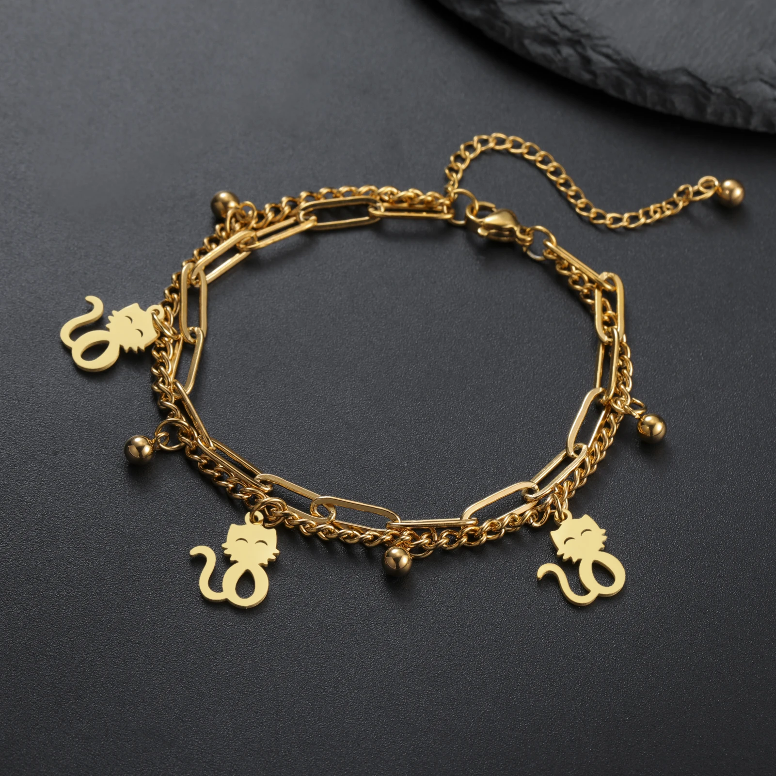 Cazador لطيف القط هريرة أساور ساحرة للنساء الفتيات الفولاذ المقاوم للصدأ سوار لليد العصرية مجوهرات هدية عيد الحب 2025