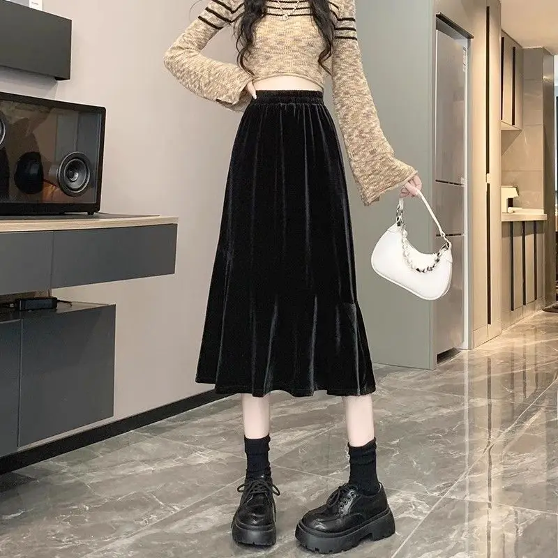 Autumn and Winter Women's Solid Gold Velvet High Waist Midi Mermaid Slim Elegant Fashion Office Lady Chic All Match Skirt