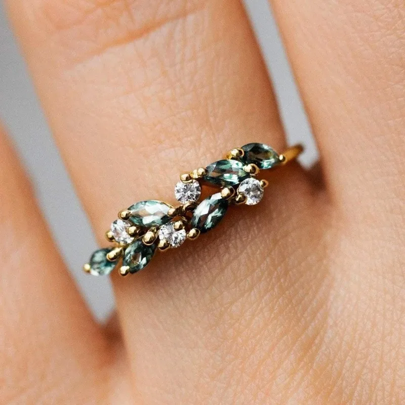 New Women's Ring Copper Small Fragrance Olive Green Artificial Zircon Fashion Diamond Wedding Daily Trend Party