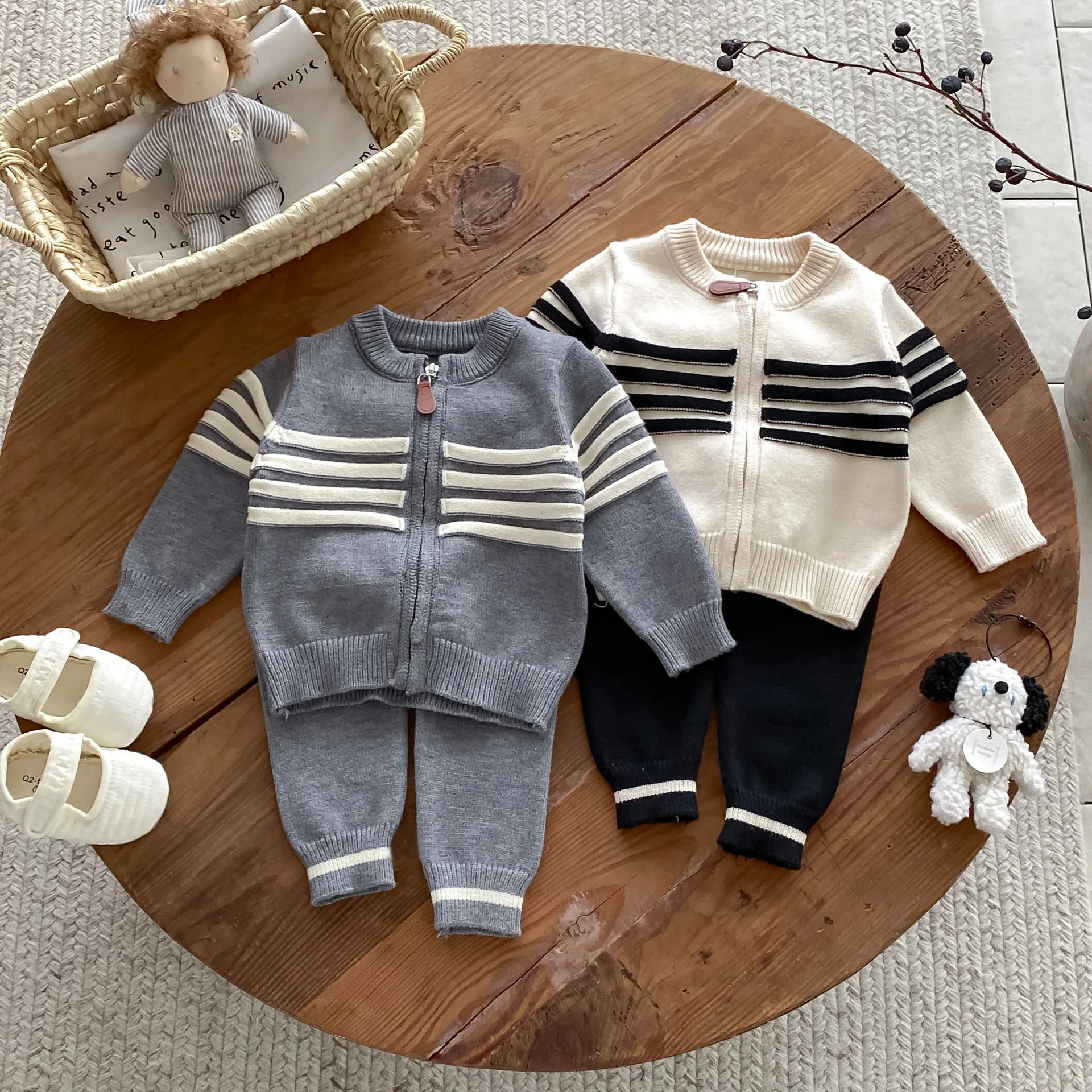 Boys' Suit 2026 Spring and Autumn New Children's Wear Boy Baby Temperament Simple Striped Knitted Cardigans Pants Two-piece Set