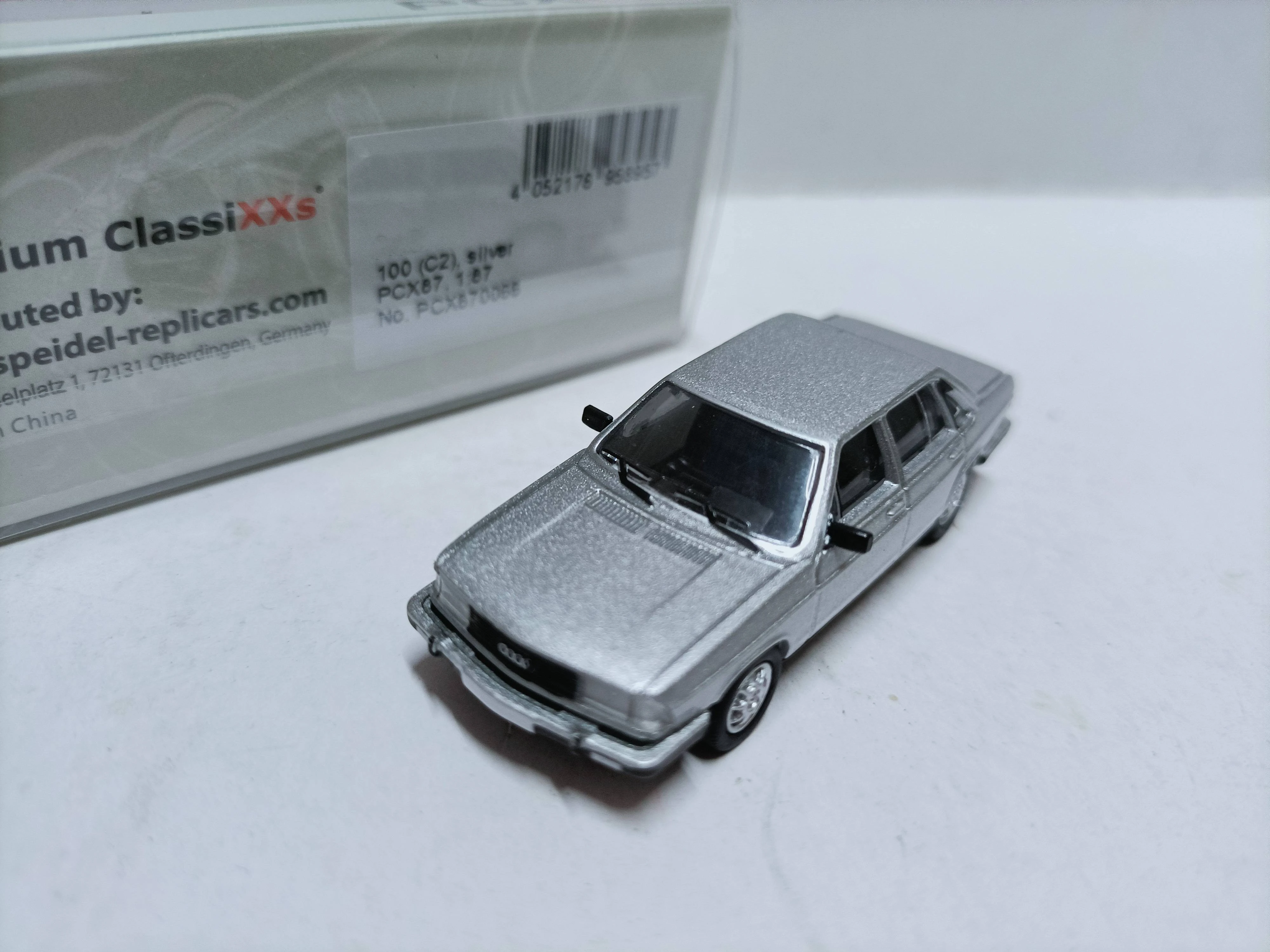 Premium ClassiXXs 1:87 100 C2 Simulation Limited Edition Resin Metal Static Car Model Toy Gift