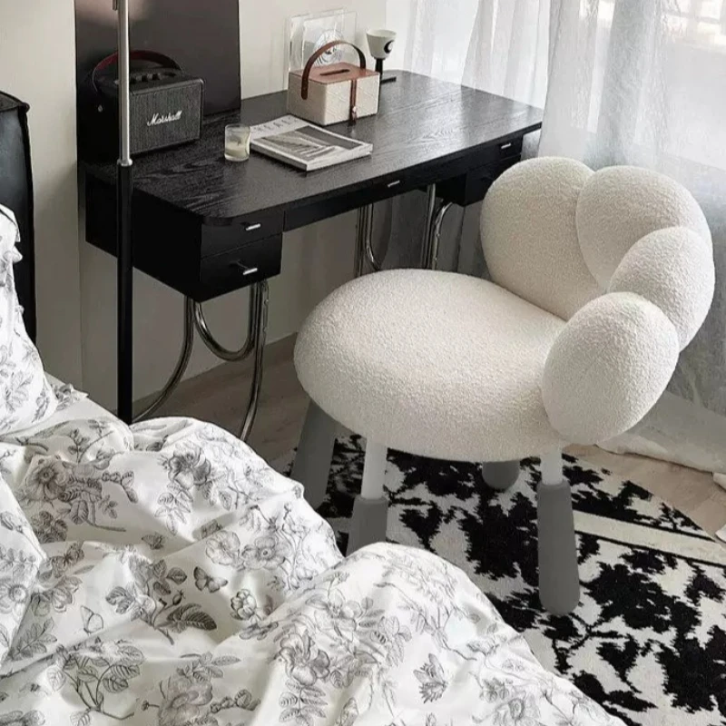 Mini White Vanity Stool Cheap Office Dressing Weird Vanity Stool Makeup Bedroom Sillas Tocador Maquillaje Home Furniture