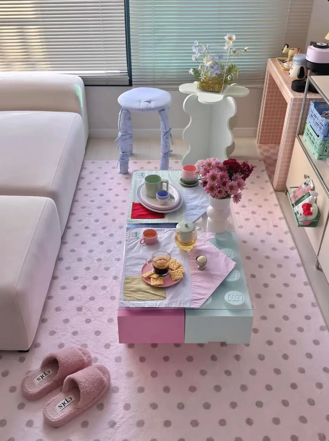 modern-minimalist-large-polka-dot-pink-carpet-living-room-bedroom-area-rug-anti-slip-grade-a-soft-velvet-surface-customizable
